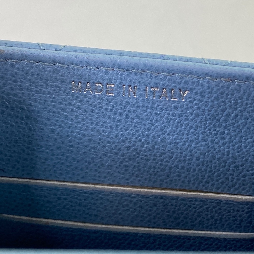 CHANEL Caviar Phone Case or Crossbody Bag - Picture 14 of 16